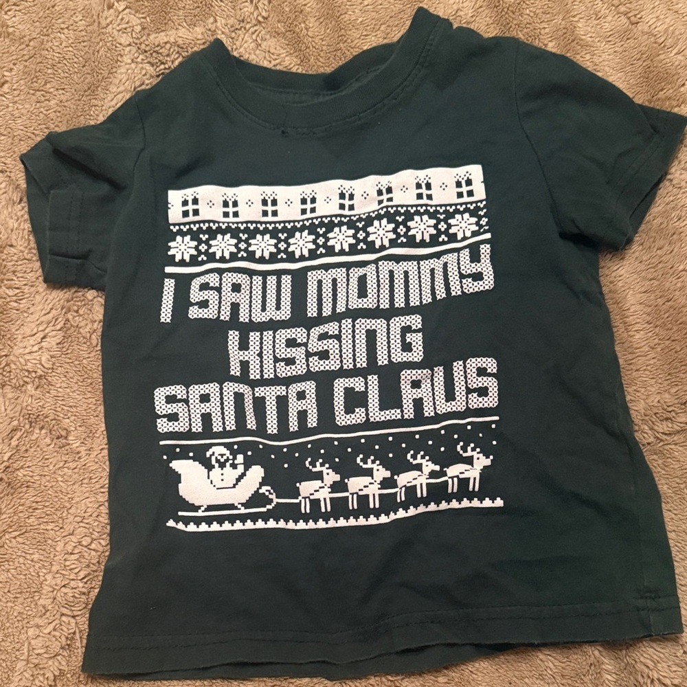 Kids Green Holiday Graphic Tee - I Saw Mommy Kissing Santa Claus
